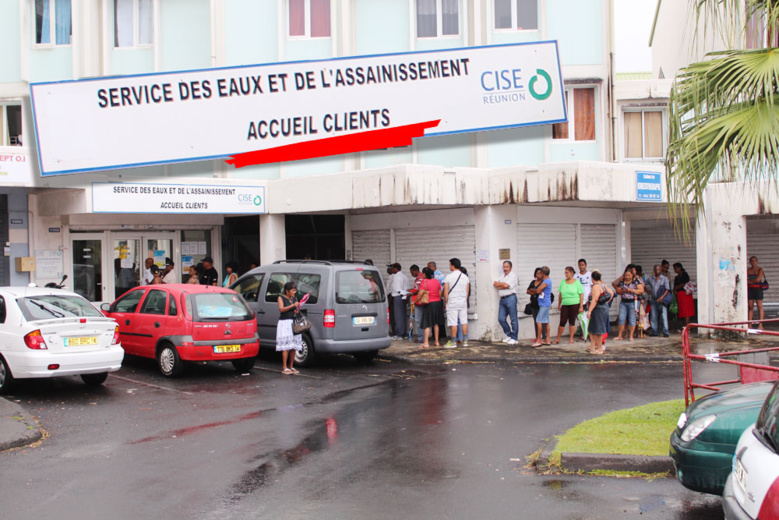 Serge Camatchy s'insurge contre le non respect des clients à la CISE de Saint-André Serge Camatchy s'insurge contre le non respect des clients à la CISE de Saint-André