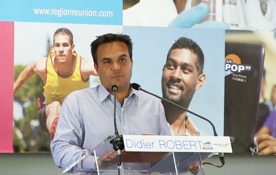 Le Président de la Région Didier ROBERT, contre le monopole des pétroliers Le Président de la Région Didier ROBERT, contre le monopole des pétroliers