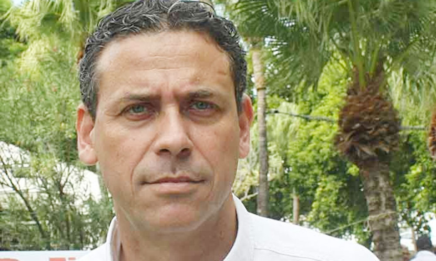 Fabrice Hoarau : " Je ne maintiendrais pas ma candidature pour le second tour"