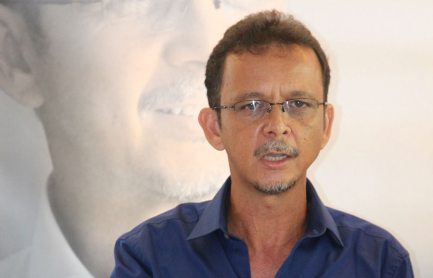 "NON à l'aventure, OUI à un changement responsable avec Loulou" "NON à l'aventure, OUI à un changement responsable avec Loulou"