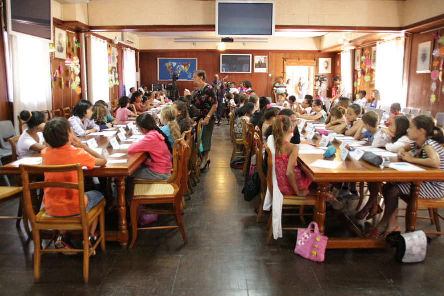 Chez Joseph Sinimalé : Alice et Raphaël, champions d’orthographe Chez Joseph Sinimalé : Alice et Raphaël, champions d’orthographe