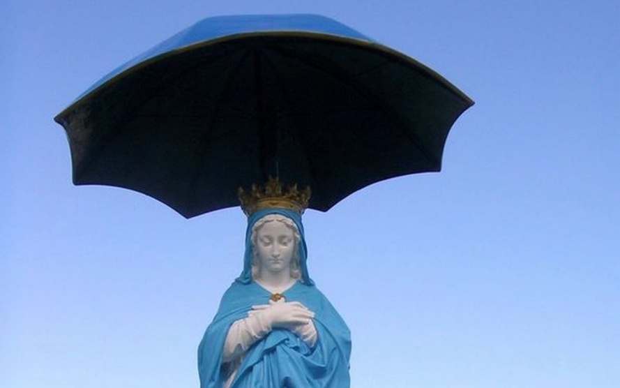 La Vierge au Parasol indésirable dans le parc national ?