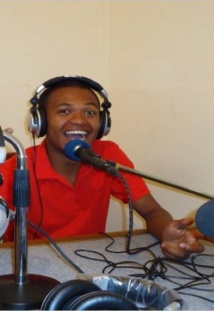 Gad Bensalem - RLI 106 Fm by No comment (2014) Gad Bensalem - RLI 106 Fm by No comment (2014)