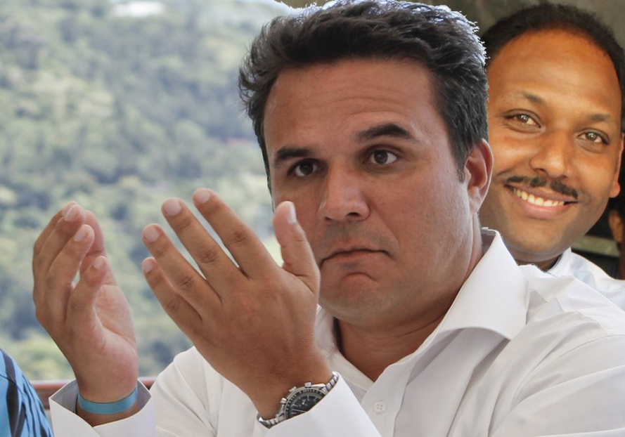 Pourquoi Didier ROBERT n’est pas populaire ? Pourquoi Didier ROBERT n’est pas populaire ?