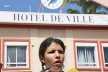 VANESSA DANS LA LIGNE DE MIRE ( En ville) VANESSA DANS LA LIGNE DE MIRE ( En ville)