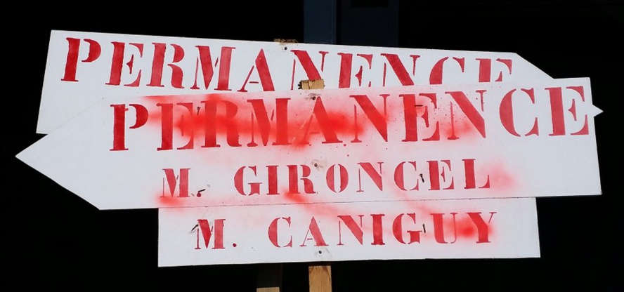 Bombage à Sainte-Suzanne, à qui profite le crime ?