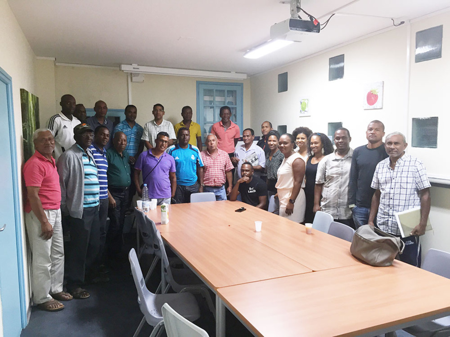 Giovanny Poire : Le travail continue Giovanny Poire : Le travail continue