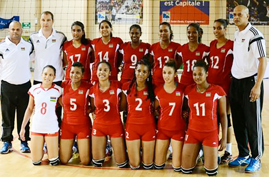 Lexpress.mu : "Stephane Mouezy provoque la sélection féminine de Maurice de volley-ball" Lexpress.mu : "Stephane Mouezy provoque la sélection féminine de Maurice de volley-ball"