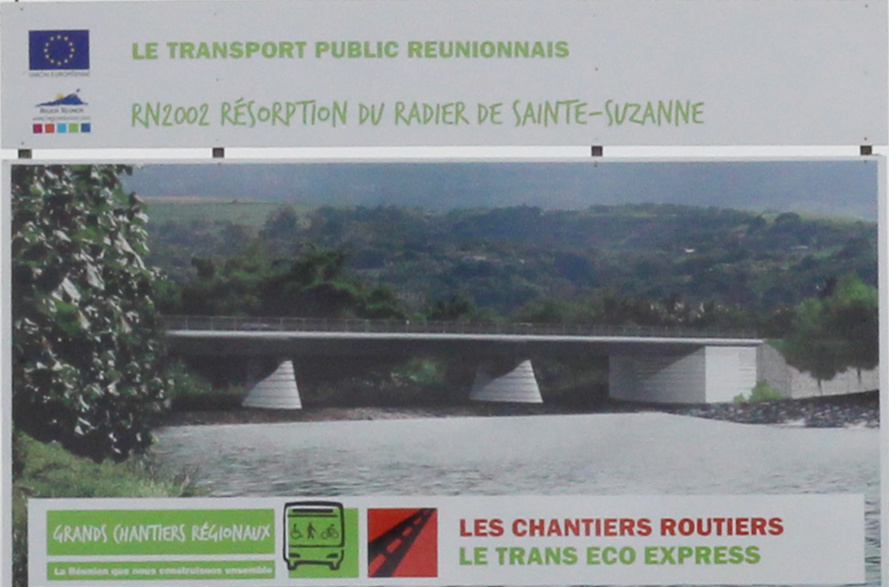 Adieu les embouteillages du radier de Sainte-Suzanne Adieu les embouteillages du radier de Sainte-Suzanne