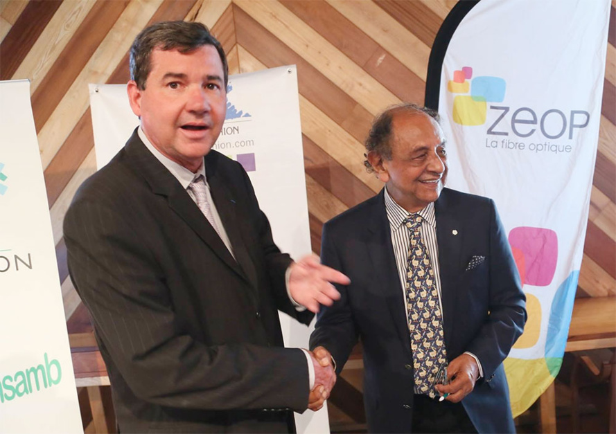 LA RÉGION ACTEUR DU DÉPLOIEMENTS DU TRÈS HAUT DÉBIT DANS TOUTE L'ÎLE : SIGNATURE DE CONVENTION – BRAS PANON LA RÉGION ACTEUR DU DÉPLOIEMENTS DU TRÈS HAUT DÉBIT DANS TOUTE L'ÎLE : SIGNATURE DE CONVENTION – BRAS PANON