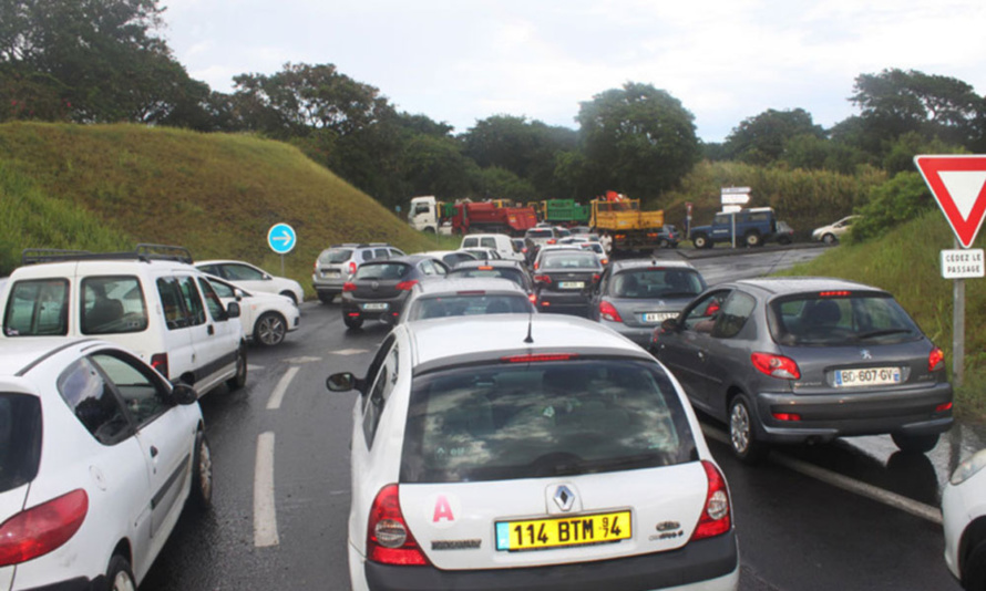 Jean Daniel DENNEMONT : La problématique des embouteillages Jean Daniel DENNEMONT : La problématique des embouteillages