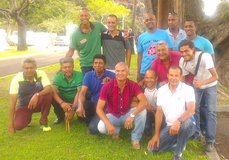 UNE RETRAITE BIEN MÉRITÉE, APRÈS 40 ANS DANS LE MONDE HOSPITALIER UNE RETRAITE BIEN MÉRITÉE, APRÈS 40 ANS DANS LE MONDE HOSPITALIER