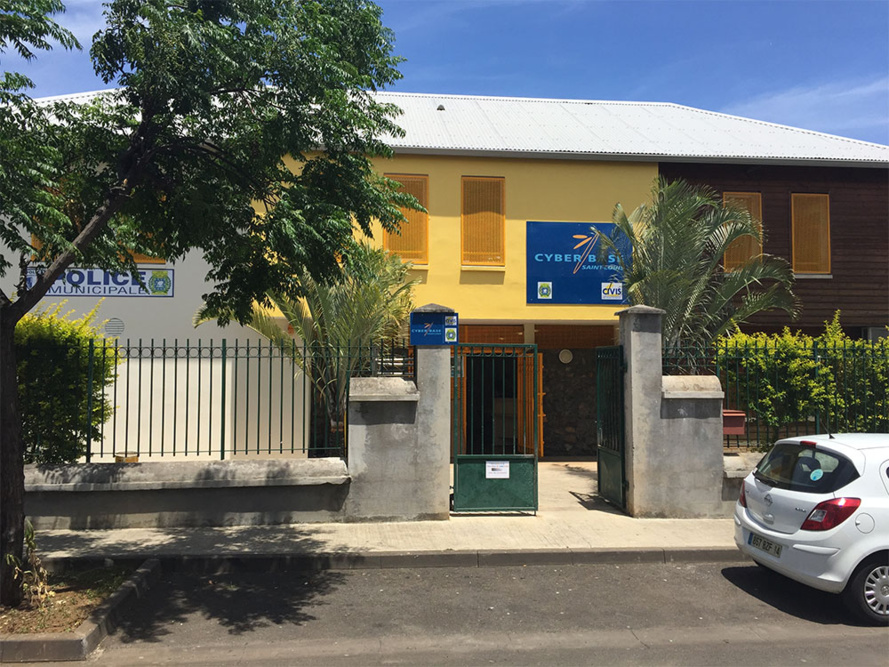 SAINT-LOUIS CONNECTÉE SAINT-LOUIS CONNECTÉE