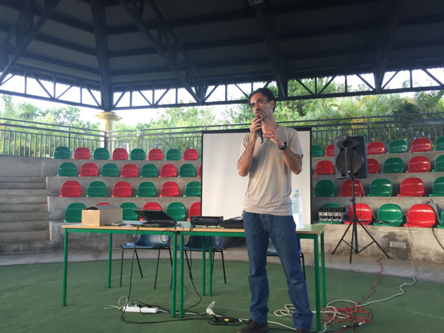 L’esprit Maron la danse dann ron Moring L’esprit Maron la danse dann ron Moring