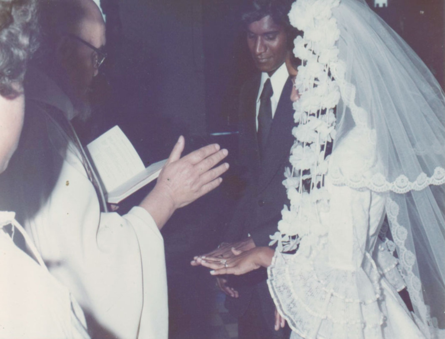 Souvenirs, souvenirs Souvenirs, souvenirs