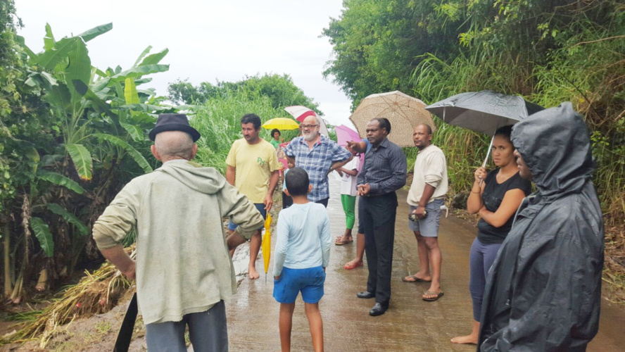 ÉCOLES FERMÉES À SAINT-LOUIS ÉCOLES FERMÉES À SAINT-LOUIS
