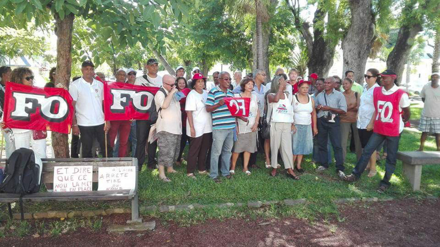 Joseph SINIMALÉ : "Mon objectif reste entier, aider le personnel qui… a du mal à joindre les deux bouts" Joseph SINIMALÉ : "Mon objectif reste entier, aider le personnel qui… a du mal à joindre les deux bouts"