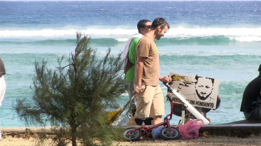 Manifestation anti-Monsanto à Saint-Leu Manifestation anti-Monsanto à Saint-Leu
