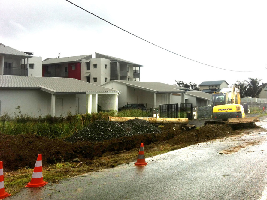 NOUS AVONS CONSACRE UNE ENVELOPPE DE 1,157M€ POUR SECURISER LES ROUTES DEPARTEMENTALES A SAINT-BENOIT NOUS AVONS CONSACRE UNE ENVELOPPE DE 1,157M€ POUR SECURISER LES ROUTES DEPARTEMENTALES A SAINT-BENOIT