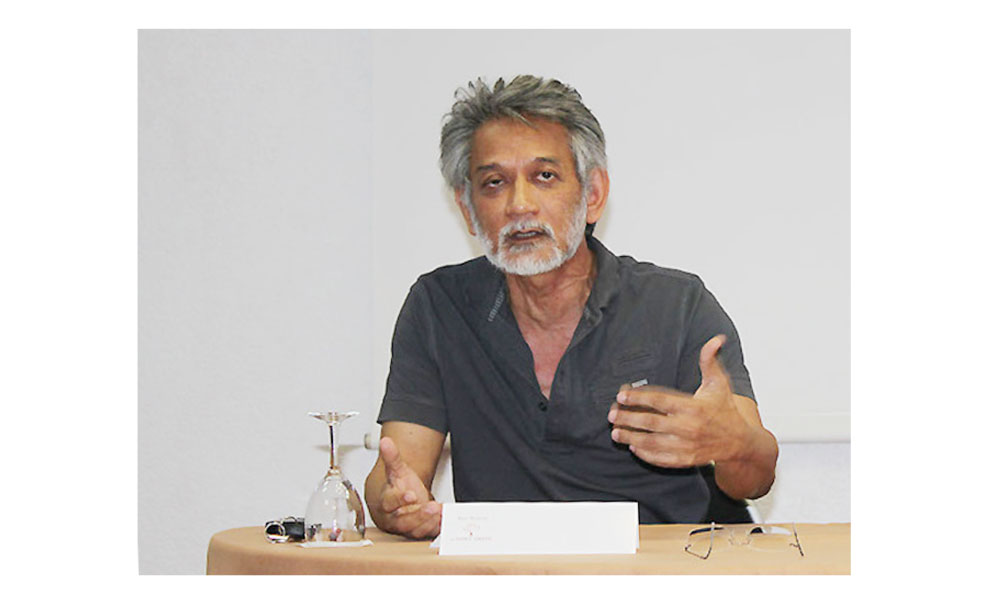 « A qui le tour ? »