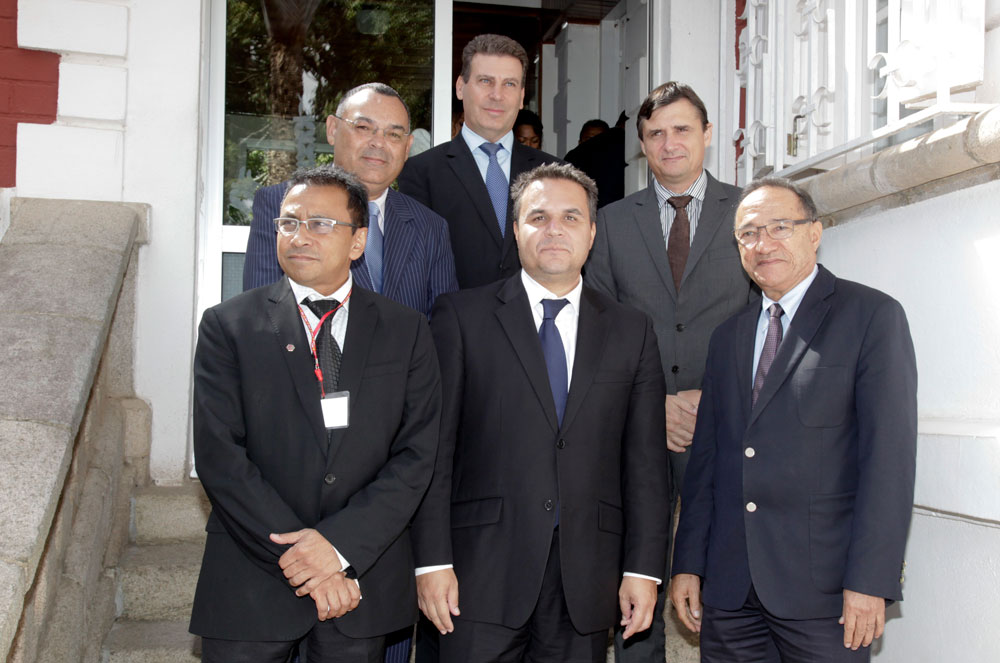 Didier Robert et une délégation d'acteurs économiques rencontre le nouveau 1er Ministre Malgache