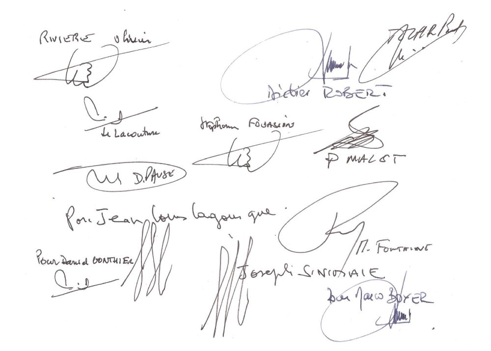 La Droite et le Centre avec Didier Robert pour dénoncer la "trahison" du gouvernement socialiste