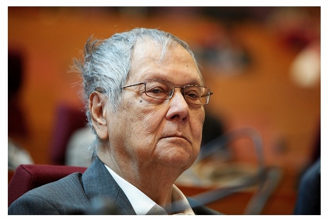 ​LE CONGRES : Bluff de Paul VERGES ou politique gros doigt ! Jusqu'où ira Paul VERGES ?