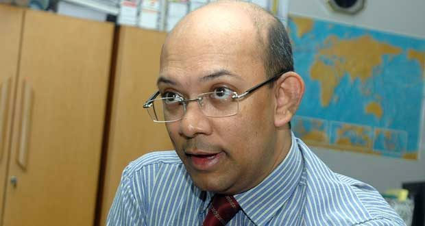 Etienne SINATAMBOU : Je pense que nous sommes à l’aube de choses merveilleuses pour nos îles