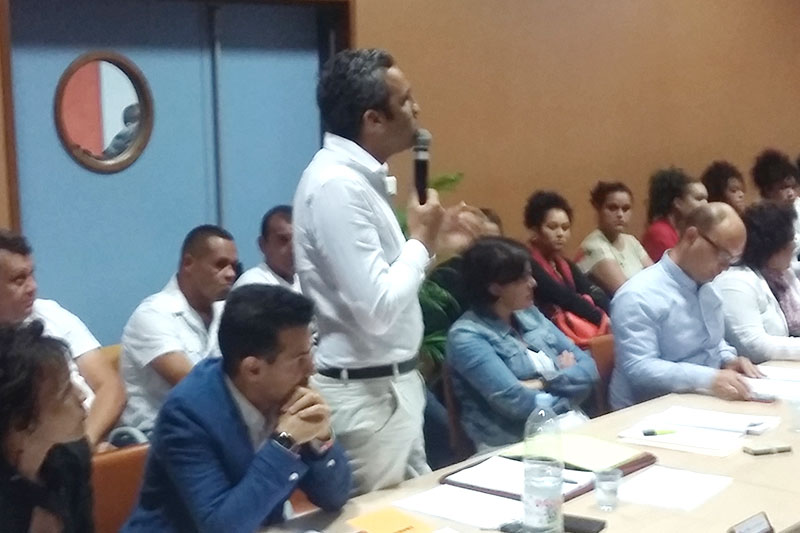 ​Que se passe-t-il à l'Étang-Salé ?