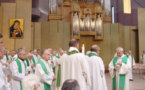 Mariage pour tous : l'Eglise demande aux catholiques d'écrire à leurs élus