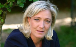 Le Front national table sur cinq à six députés à La Réunion, si Marine Le Pen est élue présidente