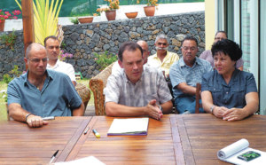 Petite-Ile : Serge Hoareau fustige la gestion municipale de Guito Ramoune
