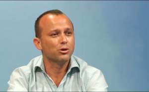 Paul Dennemont : "5 autres élues larguent Eric Fruteau"
