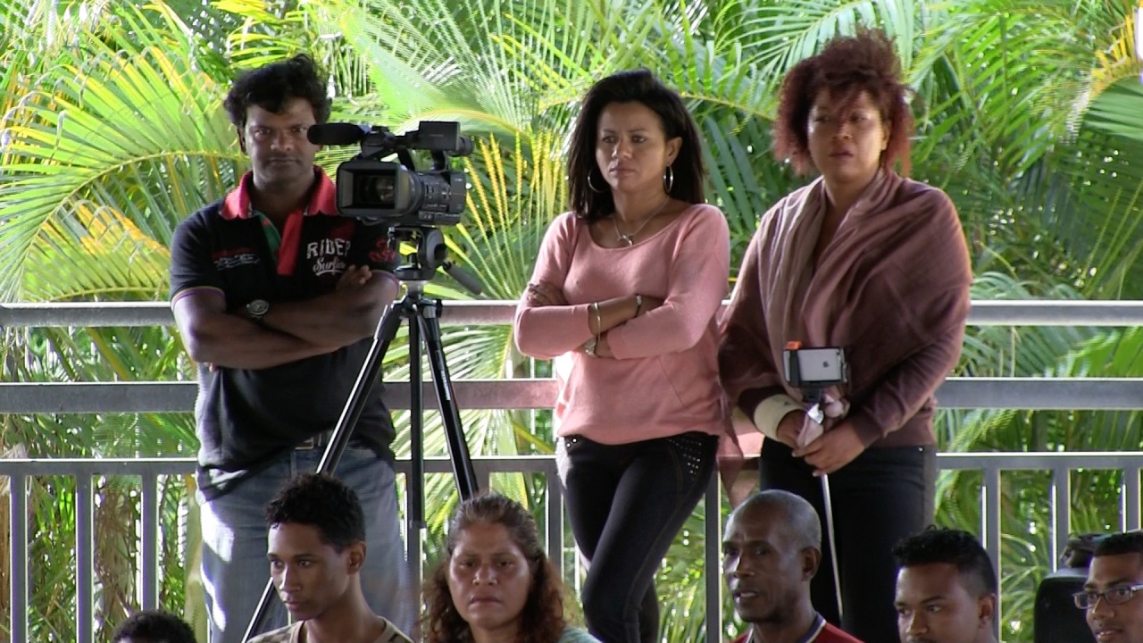 lékip Kanal Austral, Nyéla, Jean-Claude ék Aline