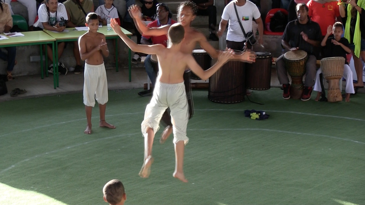 bann ti mal i fé lo kok