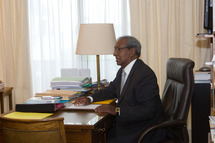 Soutien de françois Zocchetto, président du groupe Union Centriste du Sénat, à la liste Notre combat pour la Réunion Soutien de françois Zocchetto, président du groupe Union Centriste du Sénat, à la liste Notre combat pour la Réunion